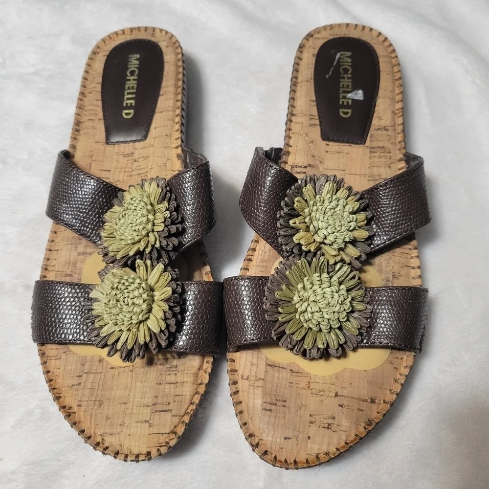 Michelle d sandals, size 9, brown with flower